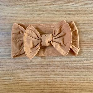 Baby Bling Bows camel knot
